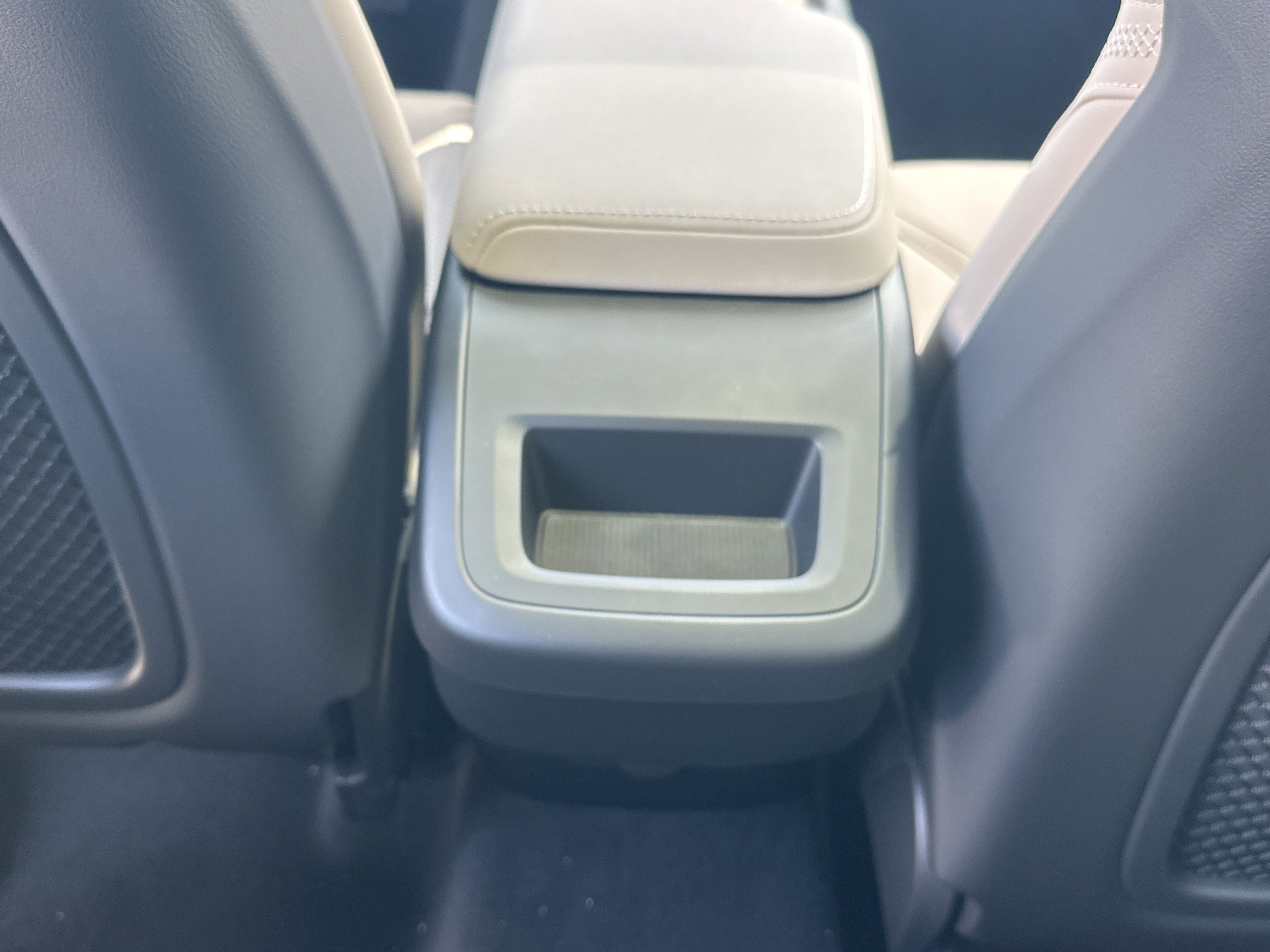 New 2026 Vapour Grey Volvo Plus image 9