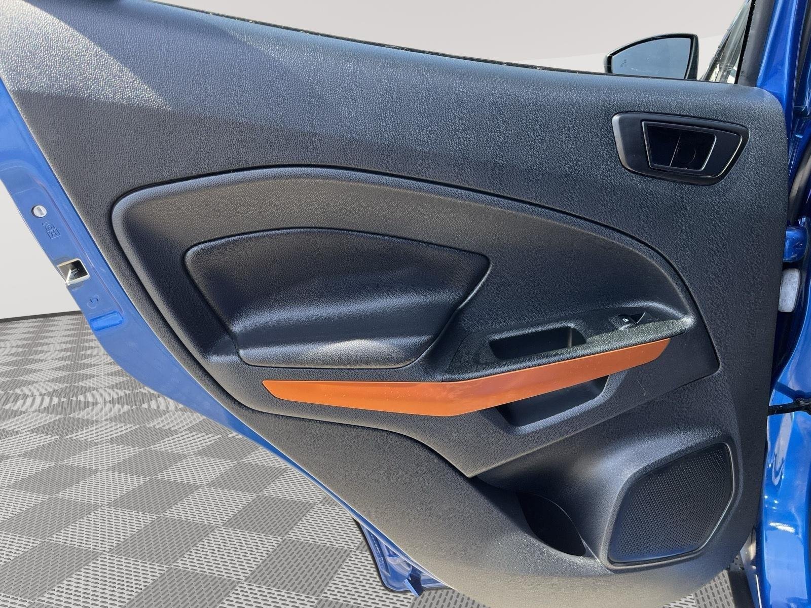 Used 2018 Lightning Blue Ford SES image 11