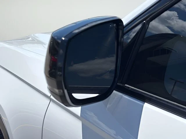 Used 2023 White Jeep Limited image 32