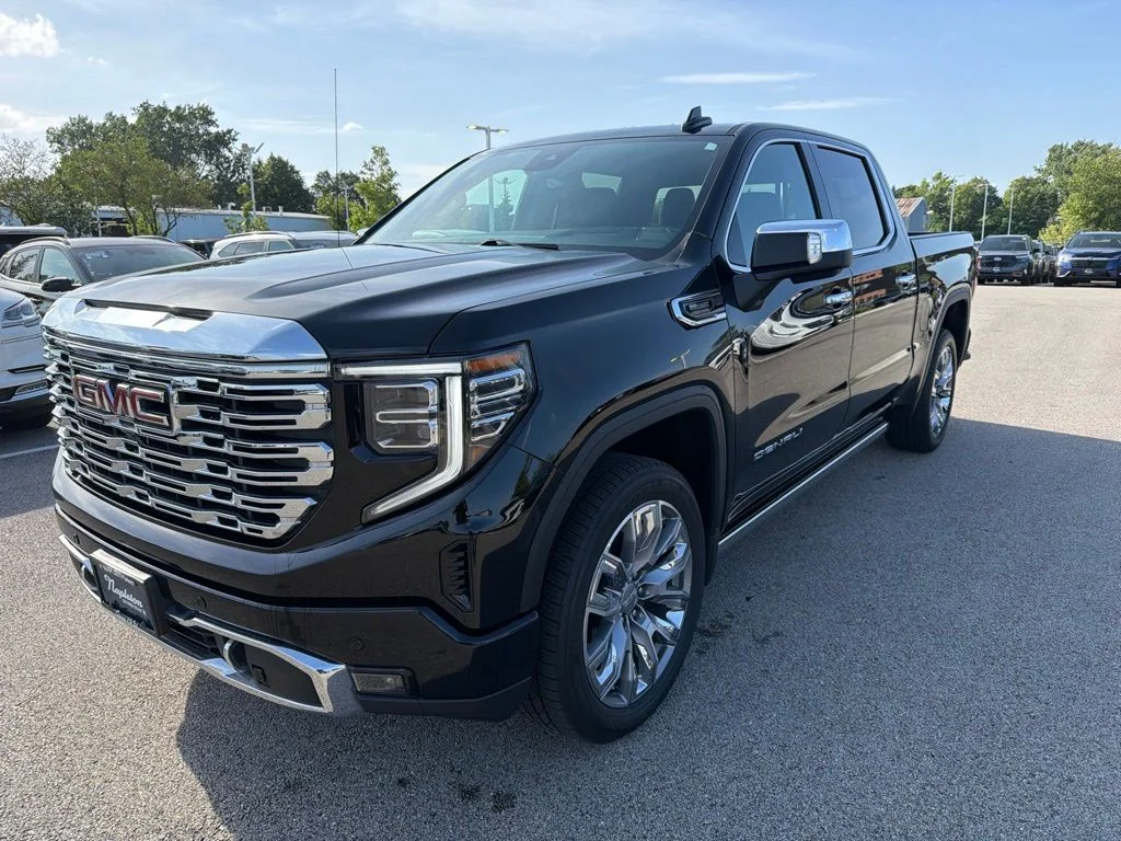 Used 2023 Black GMC Denali image 2