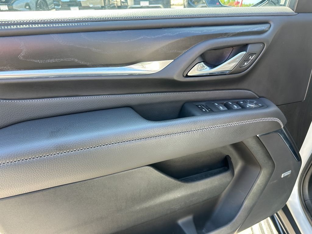Used 2021 White GMC Denali image 16