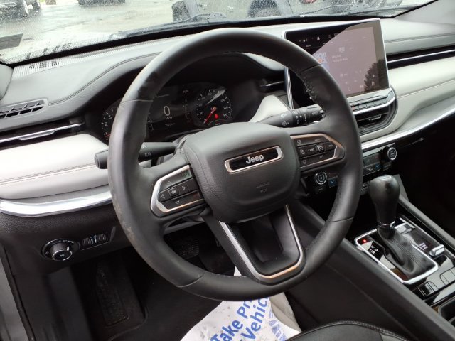 Used 2023 Gray Jeep Limited image 11