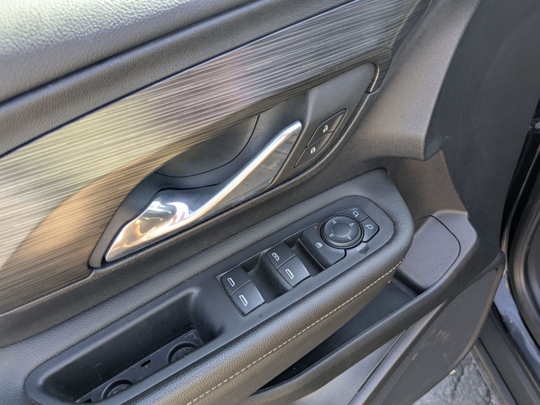 2024 GMC Terrain SLE - Photo 15