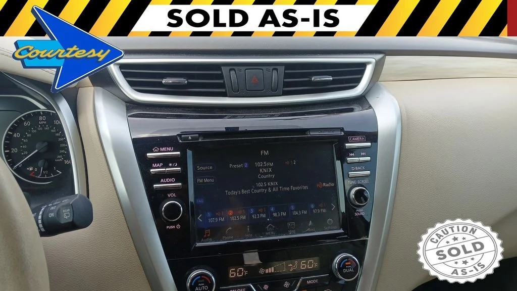 Used 2018 Pearl White Nissan Platinum image 12