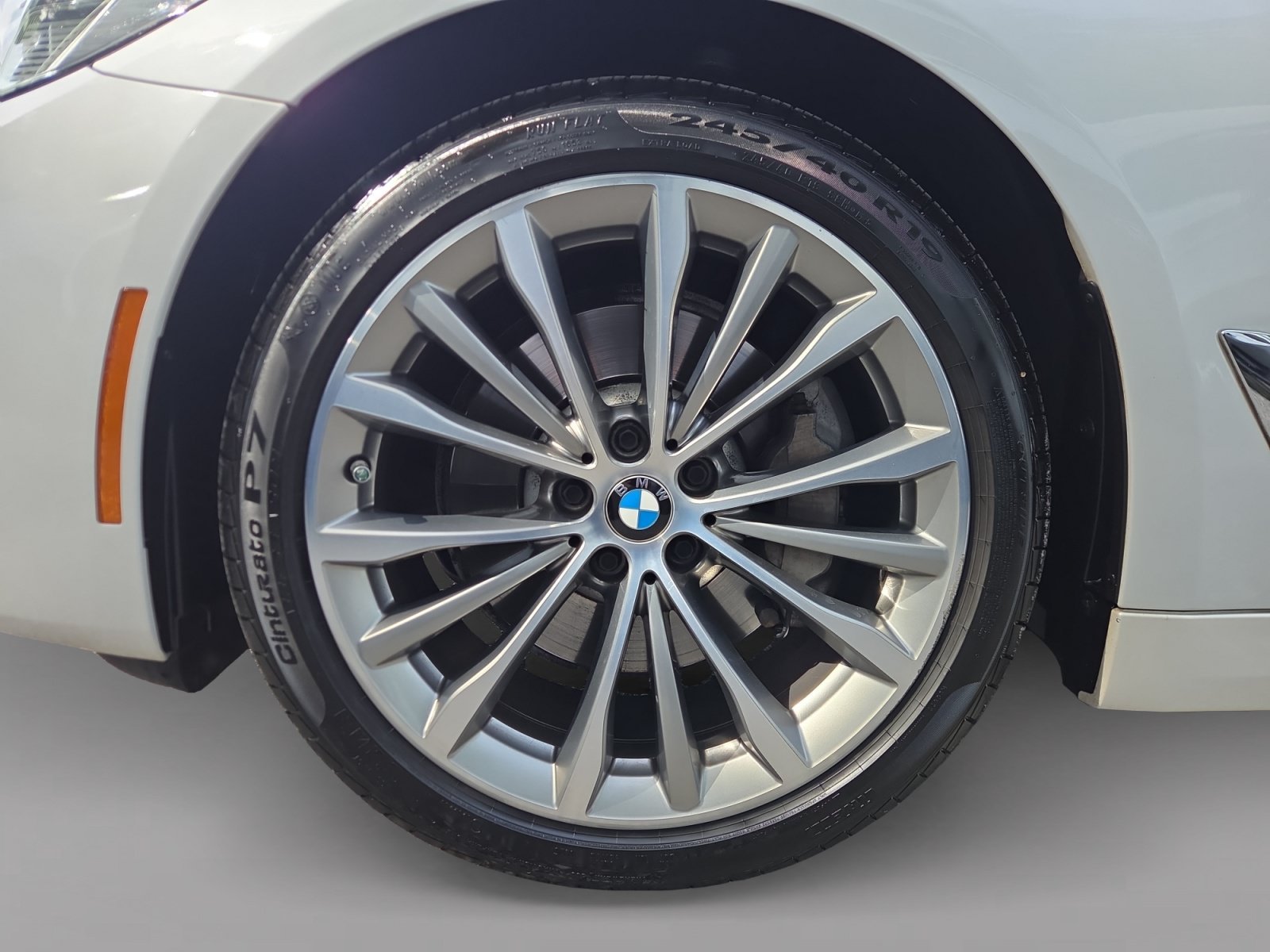 2022 BMW 5 Series 530i - Photo 14