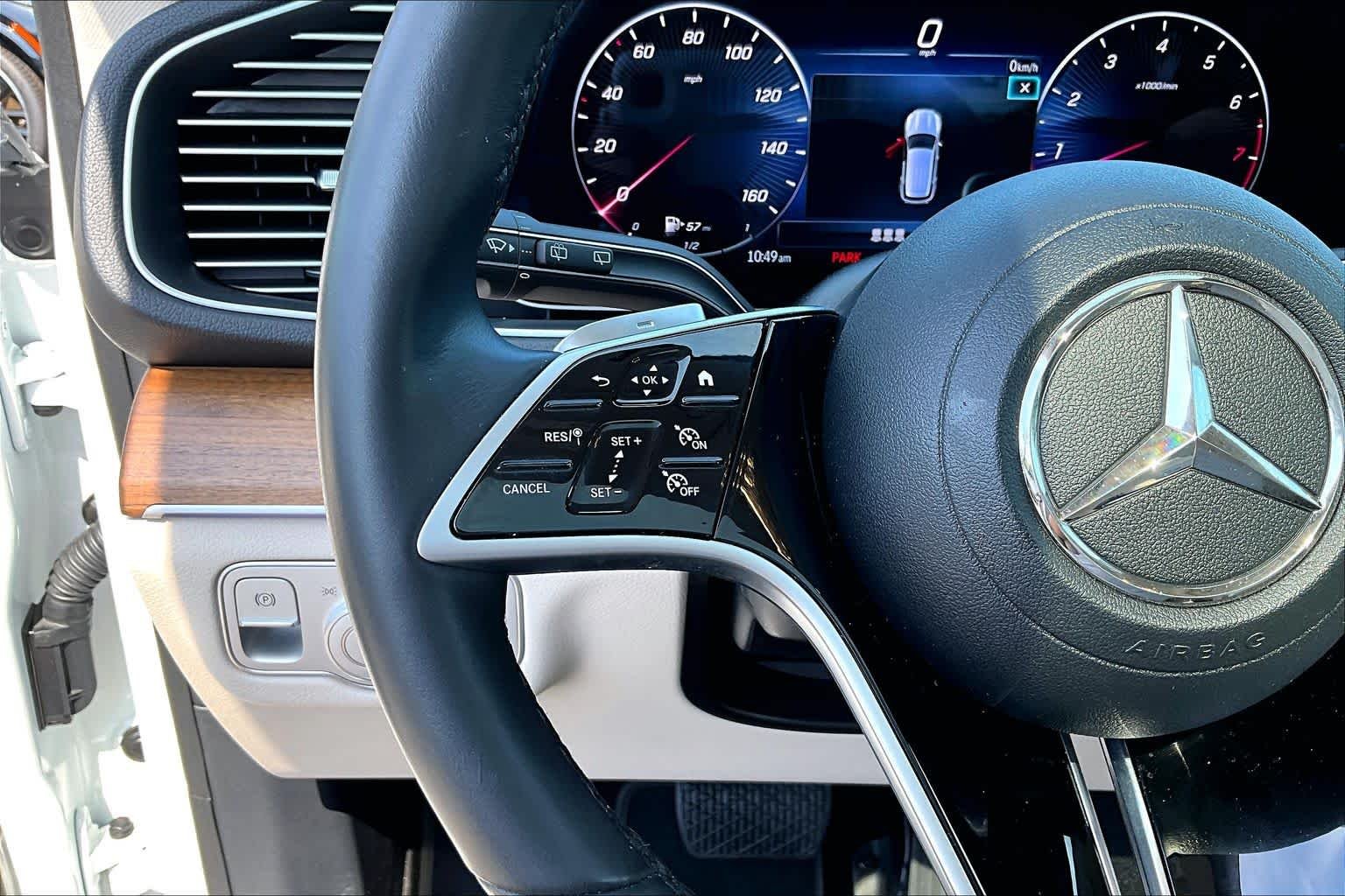 Used 2024 Polar White Mercedes-Benz GLE 450 image 24
