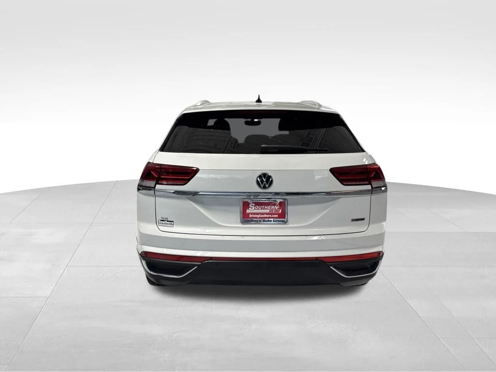 Used 2021 White Volkswagen 2.0T SE w/Technology image 6