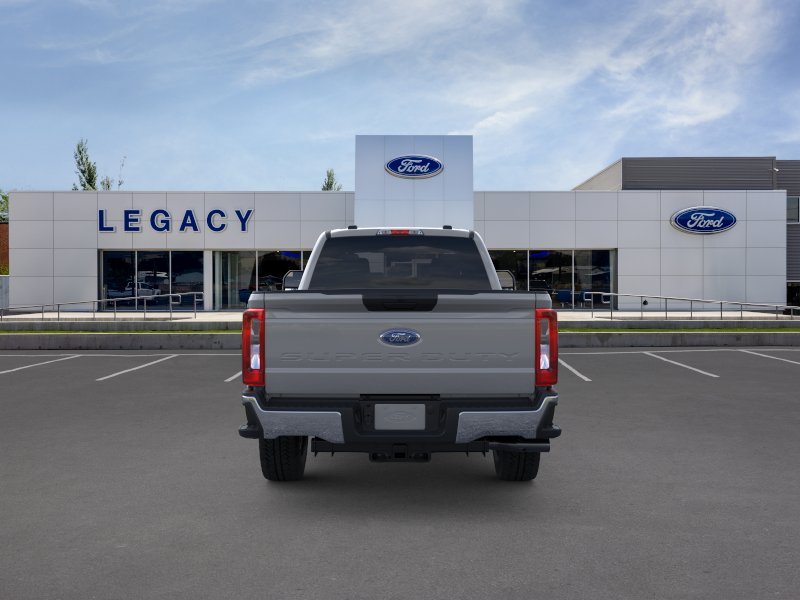 New 2026 Avalanche Ford F-350® XLT image 5