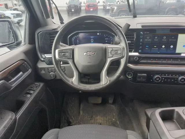 Used 2022 Summit White Chevrolet RST image 16