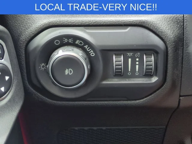 Used 2018 Red Jeep Unlimited Sport S image 16