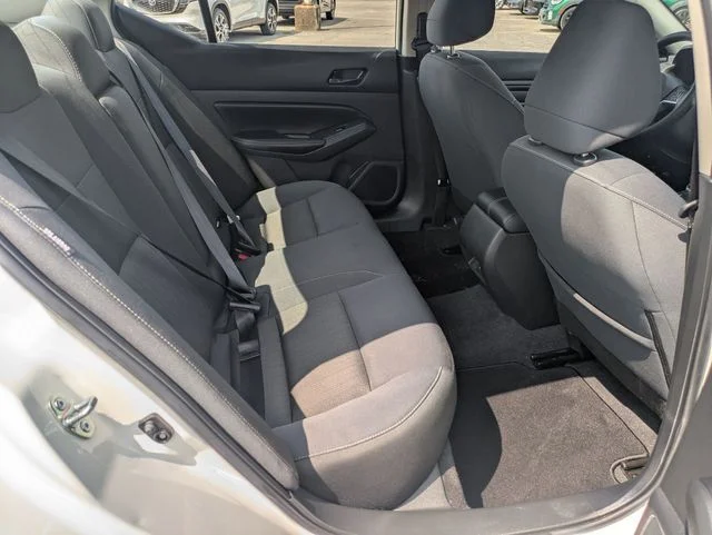 Used 2025 White Nissan 2.5 SV image 25