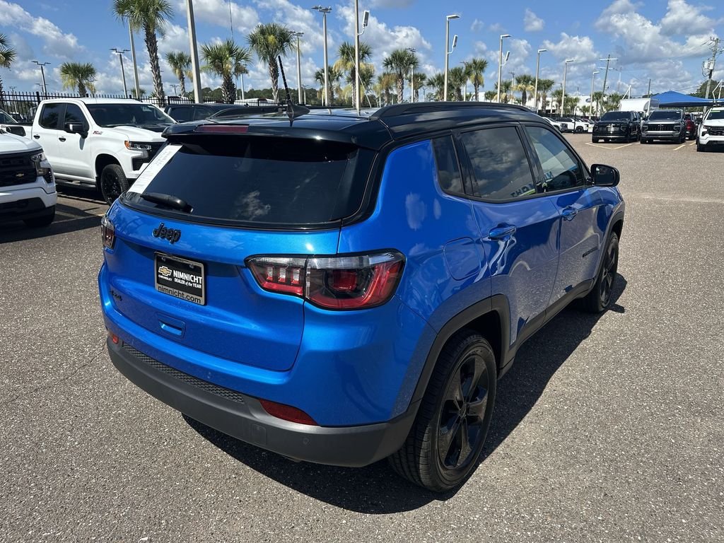 Used 2021  Jeep Altitude image 16