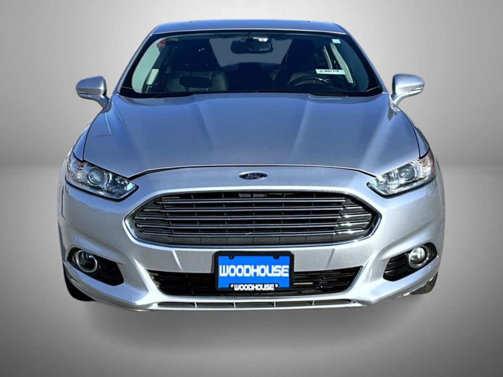 Used 2016 Silver Ford Titanium image 2