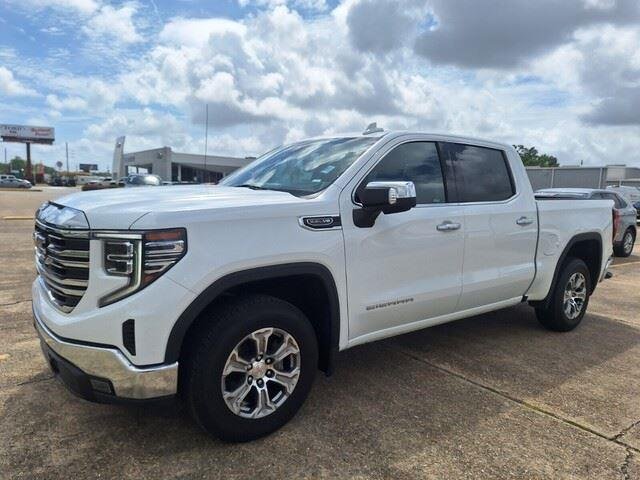 Used 2024 Summit White GMC SLT image 9