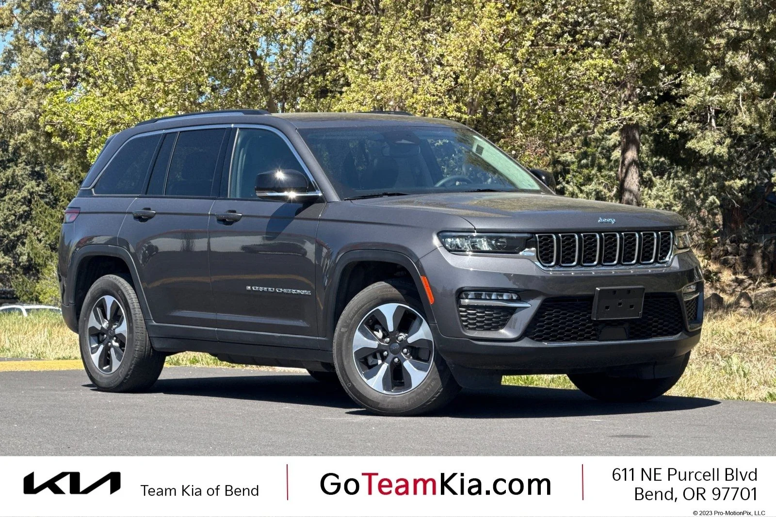 2023 Jeep Grand Cherokee 4xe 4x4's photo