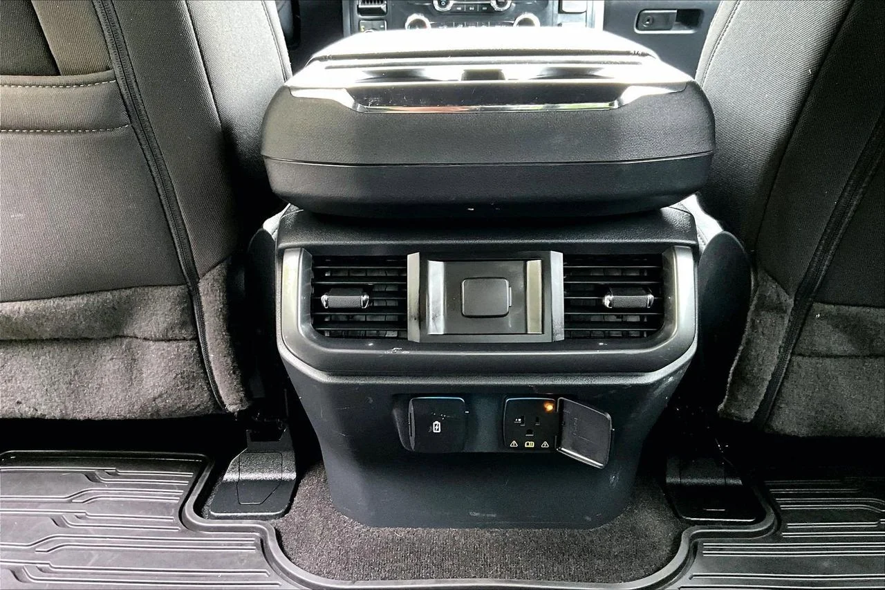 Used 2023 White Ford XLT image 16