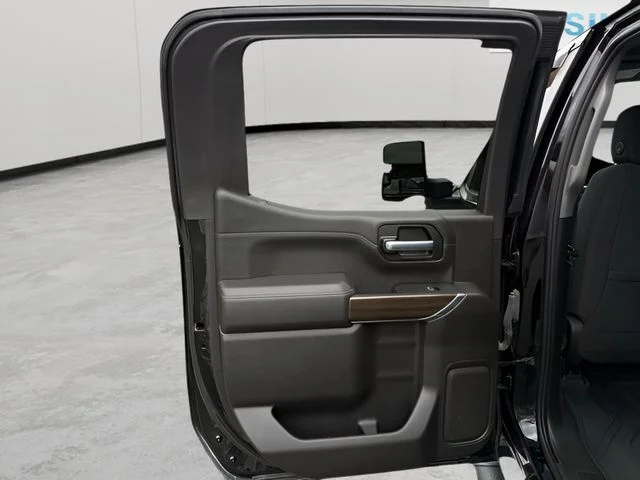 Used 2022 Black Chevrolet RST image 14