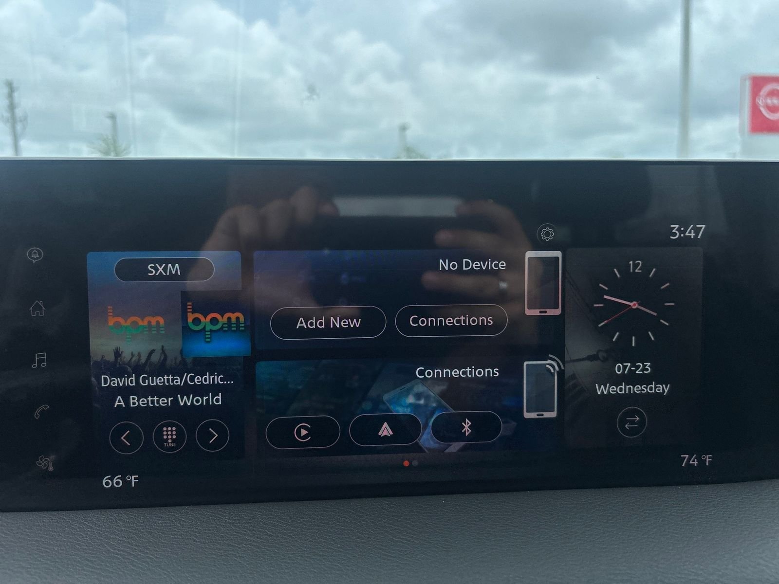 2025 Nissan Armada SV - Photo 33