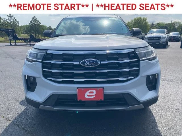 New 2026 Space White Metallic Ford Active image 2
