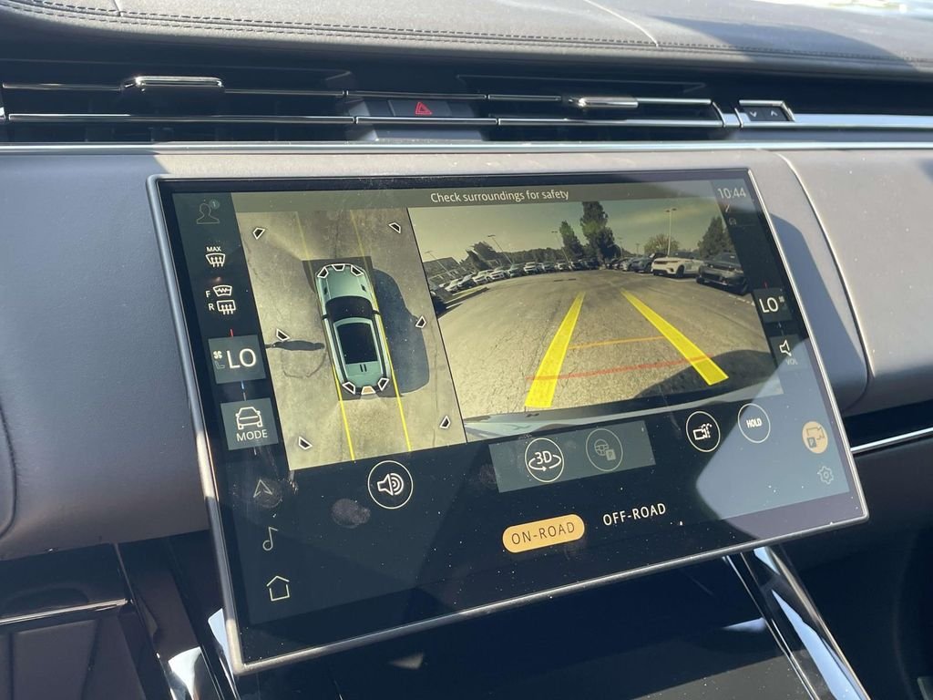 New 2026 Borasco Grey Land Rover Dynamic SE image 21