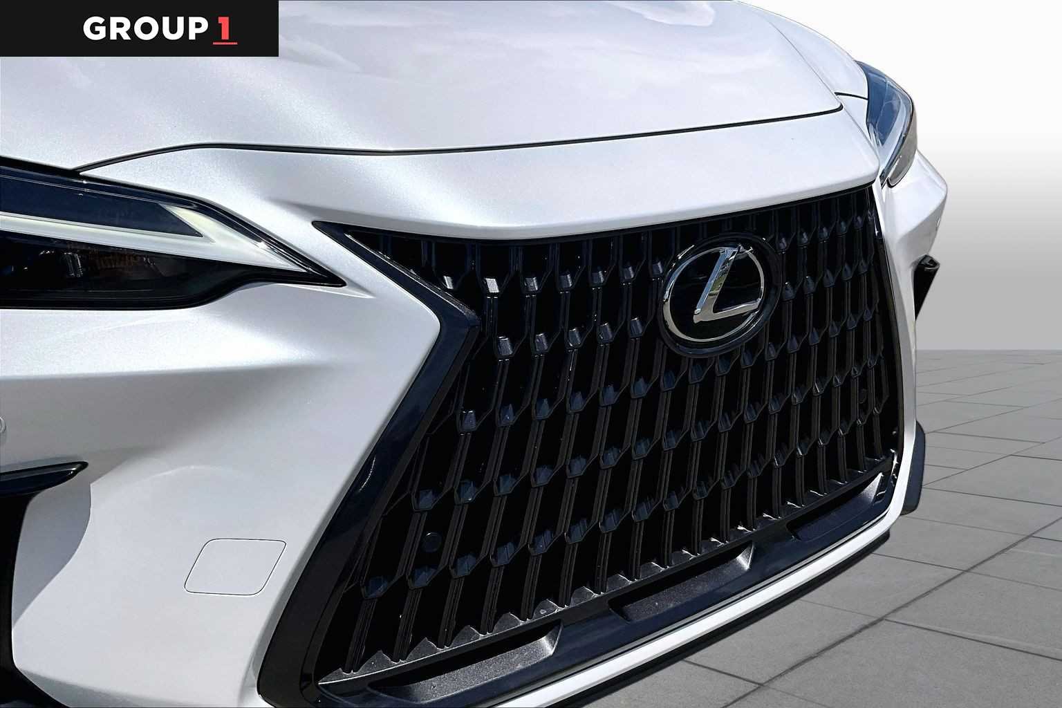 Certified Used 2025 Eminent White Pearl Lexus  image 28