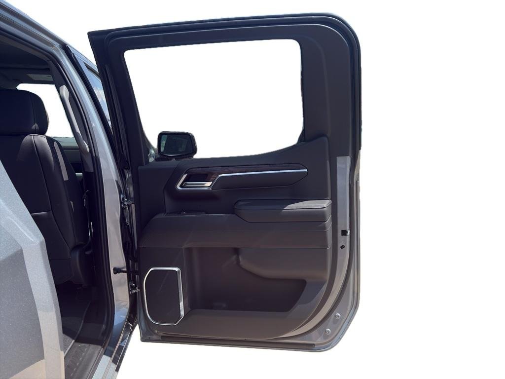2026 GMC Sierra 1500 SLT - Photo 6