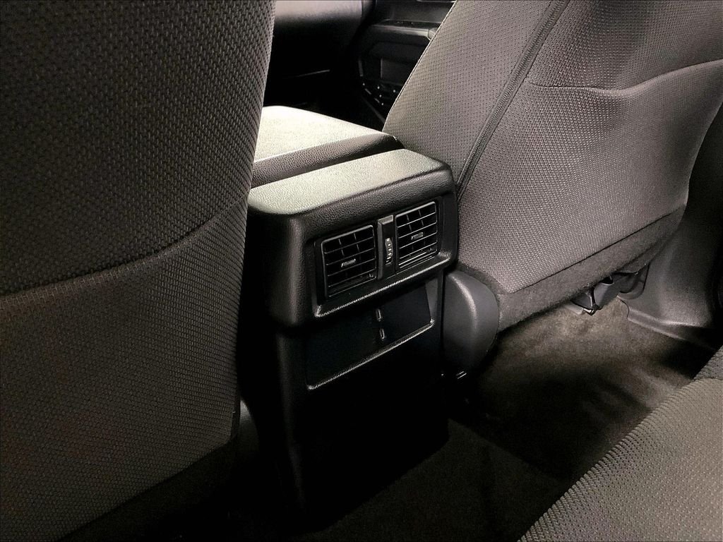 Used 2025 White Toyota SR5 image 28