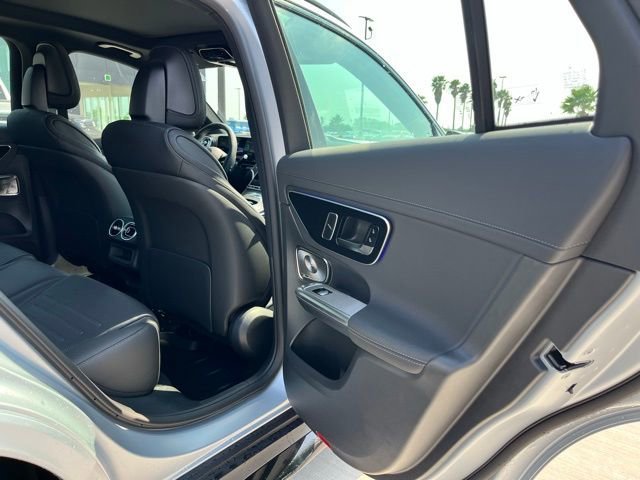 New 2026 MANUFAKTUR Cirrus Silver Magno Mercedes-Benz AMG® GLC 43 4MATIC® SUV image 46
