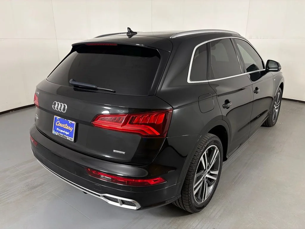 Used 2020 Black Metallic Audi 55 Premium image 8