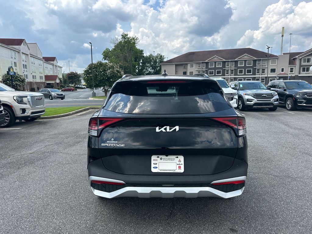 Used 2025 Black Kia EX image 6