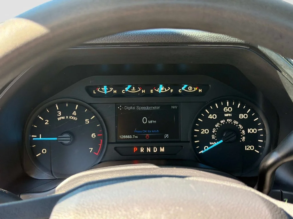 Used 2018 White Ford XL image 24