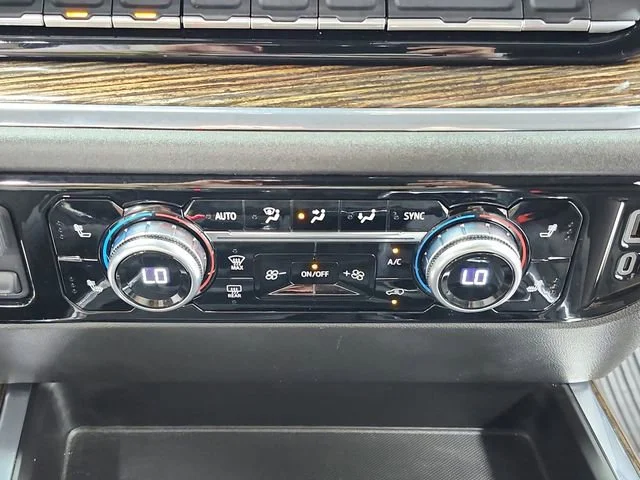 Used 2024 Summit White GMC Elevation image 33
