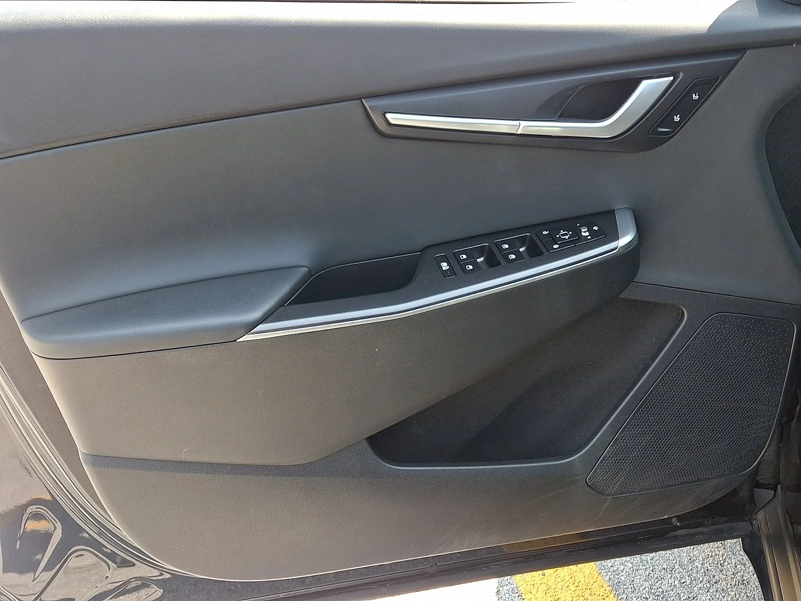 Certified Used 2024 Blue Kia Light image 12