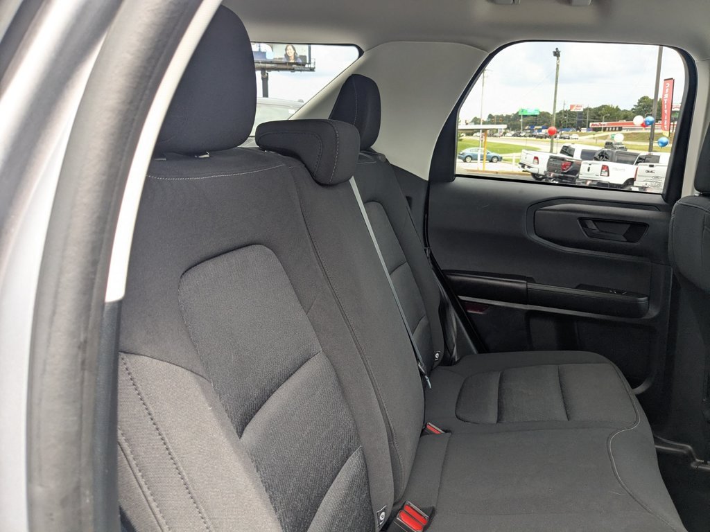 Used 2021  Ford Base image 24