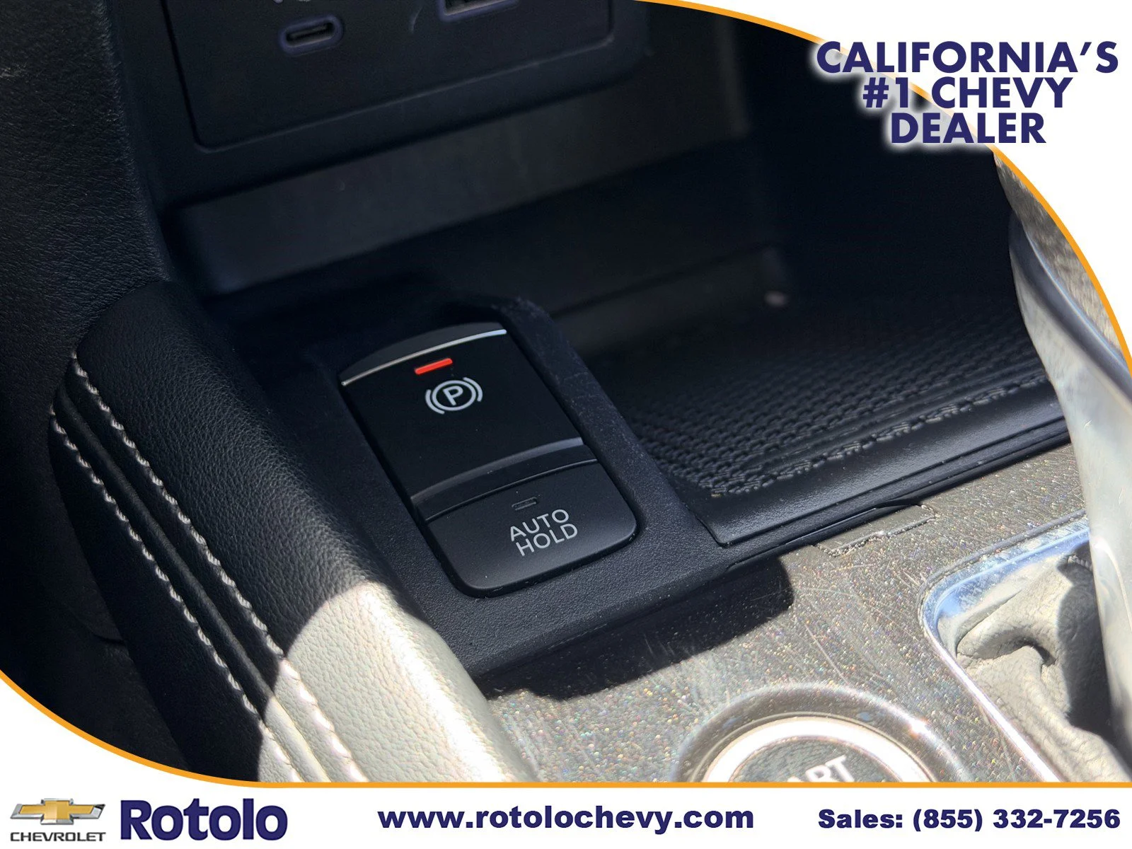 Used 2024 Super Black Nissan SR image 22