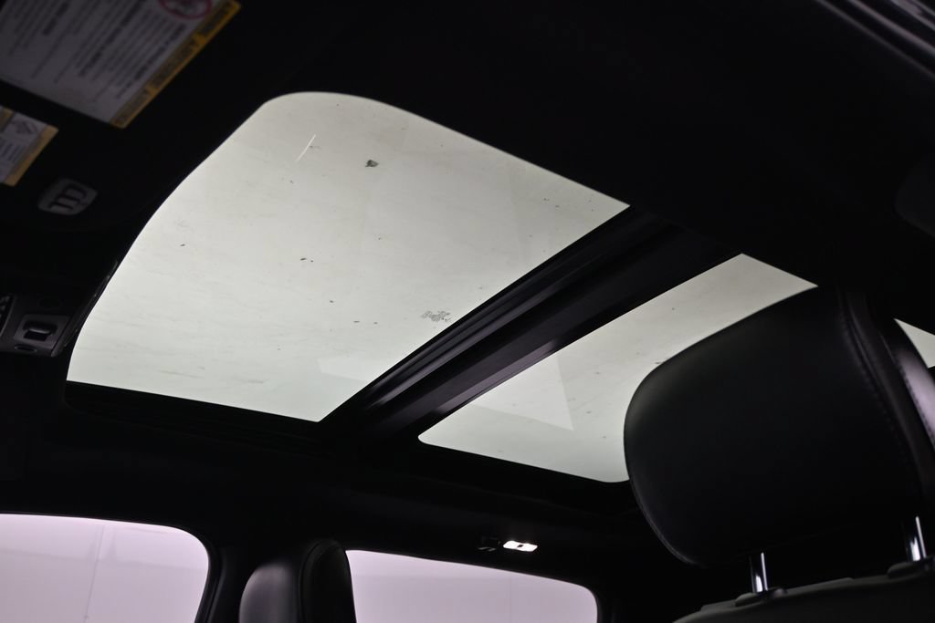 Used 2019 Black Ford Platinum image 21