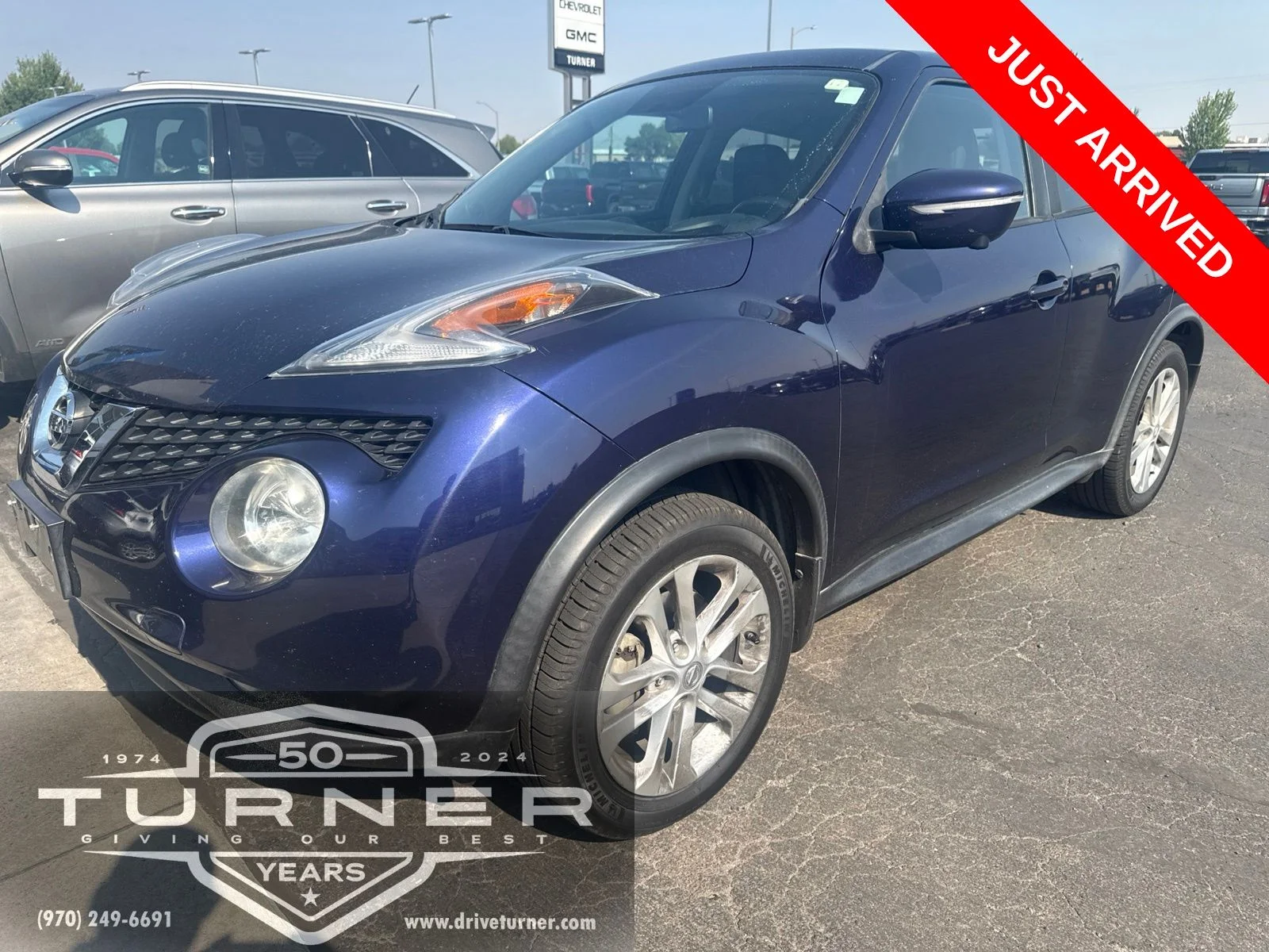 Used 2015 Blue Nissan SL image 2