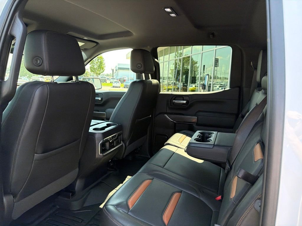 Used 2019 White GMC AT4 image 27