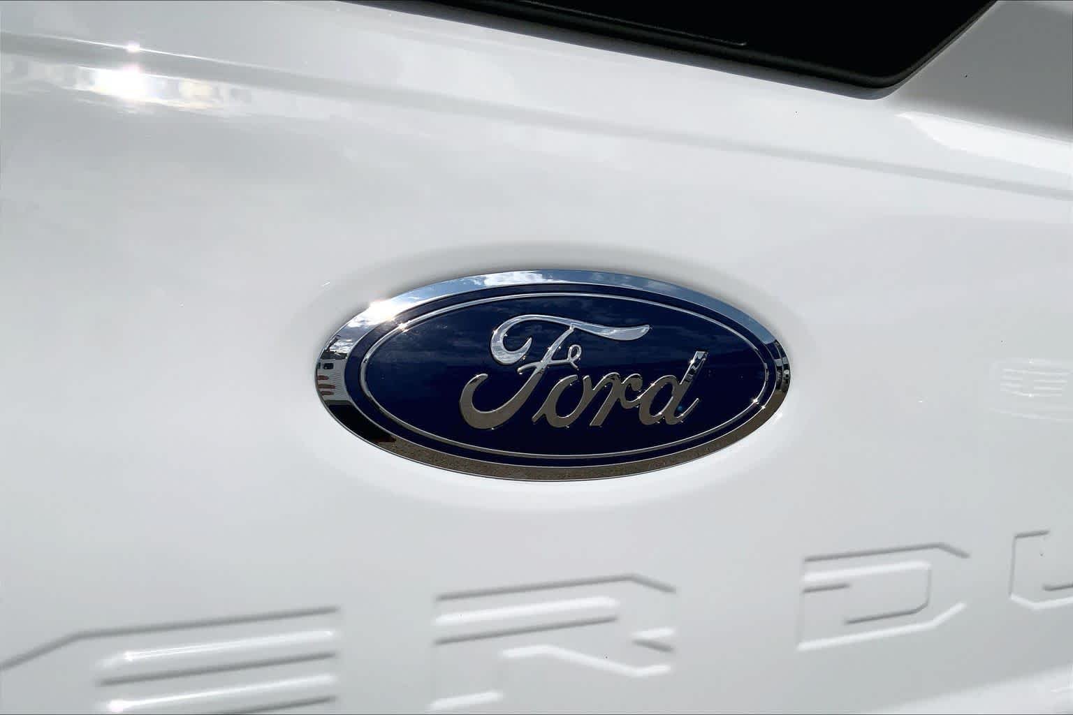 Used 2024 Oxford White Ford XL image 31