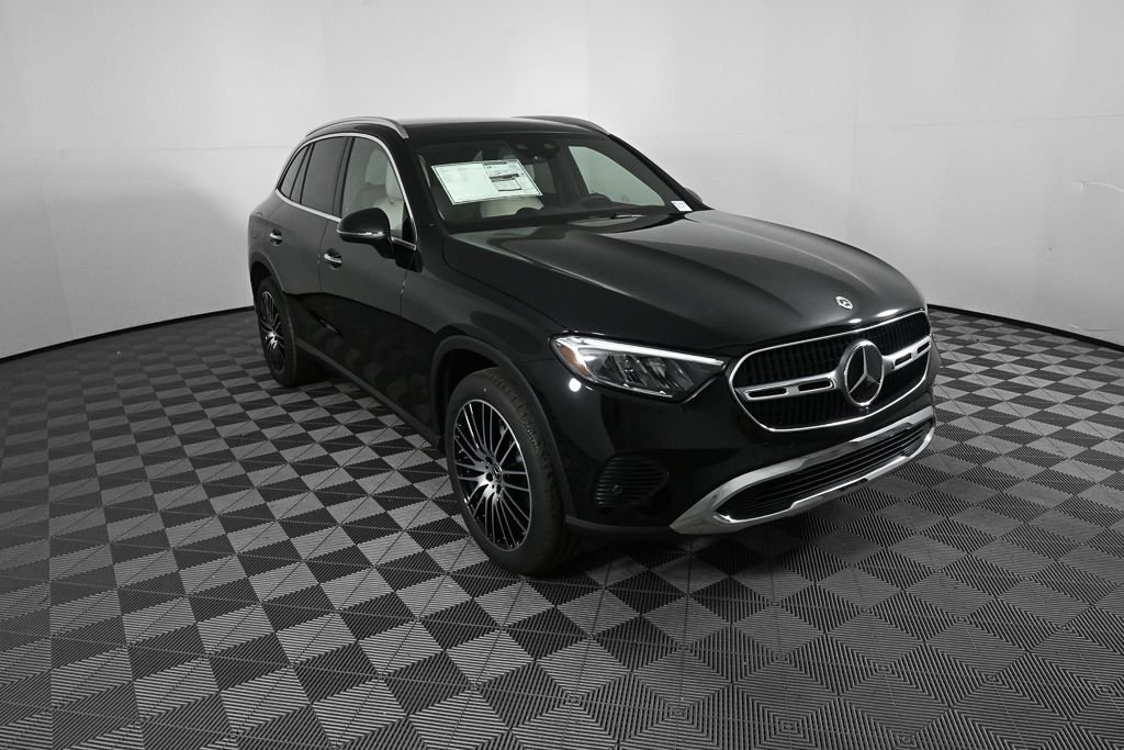 New 2026 Black Mercedes-Benz GLC 300 image 24