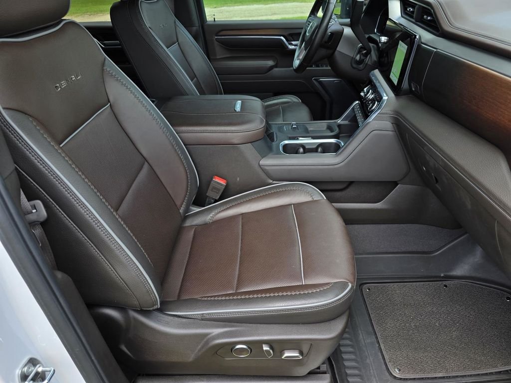 Used 2024 White Frost Tri-Coat GMC Denali image 43