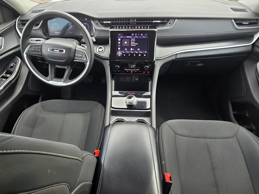 Used 2024 Bright White Clearcoat Jeep Laredo image 18