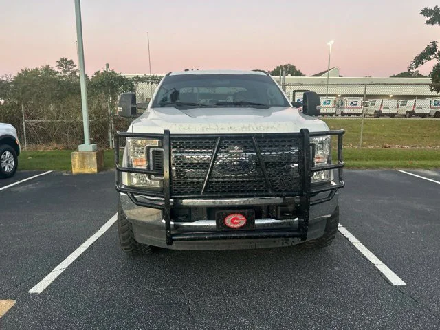 Used 2019 Oxford White Ford XLT image 4
