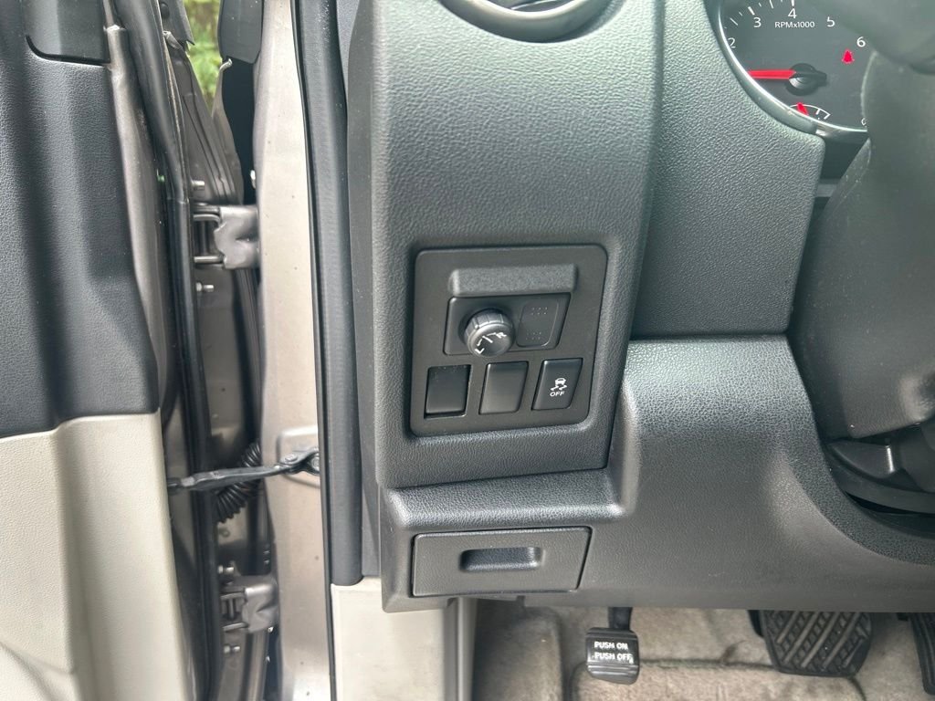Used 2015 Gray Nissan S image 23