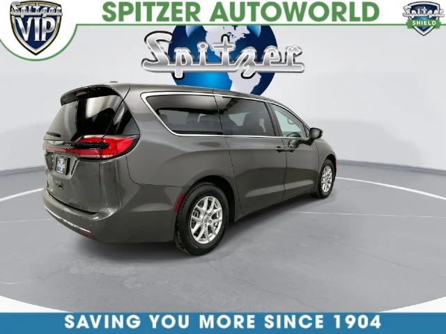 Used 2023 Gray Chrysler Touring L image 10