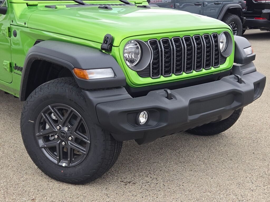 New 2026 Mojito Clear-Coat Exterior Paint Jeep Sport S image 3