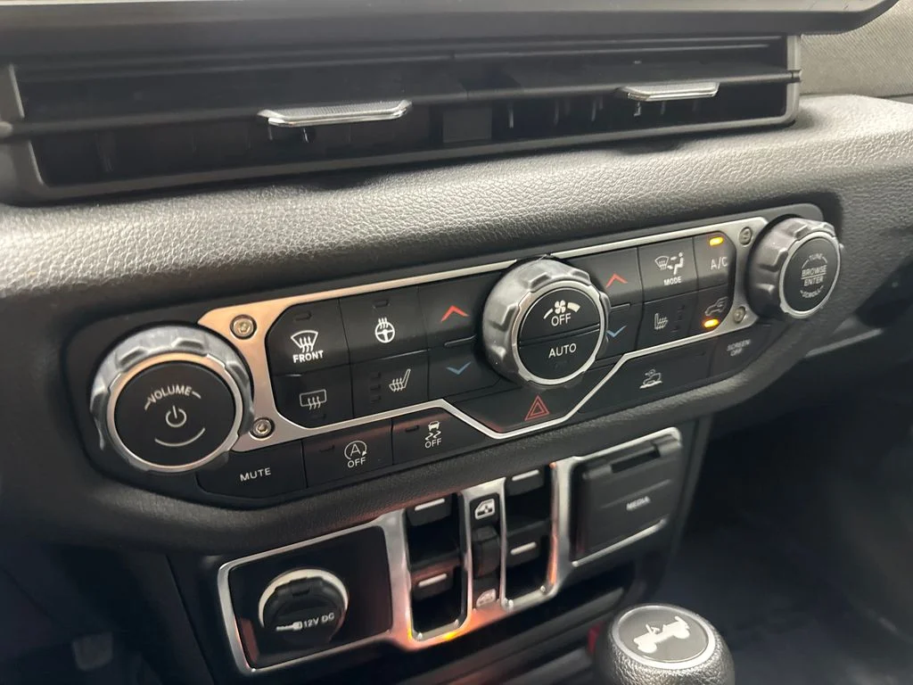 Used 2024 Yellow Jeep Sport S image 65