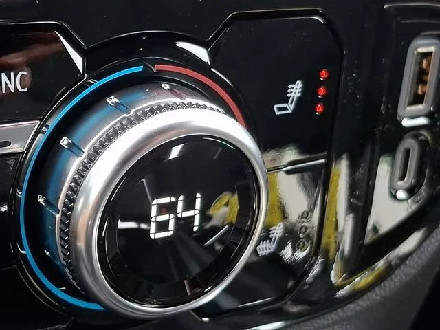 New 2026 Sterling Metallic GMC Elevation image 20