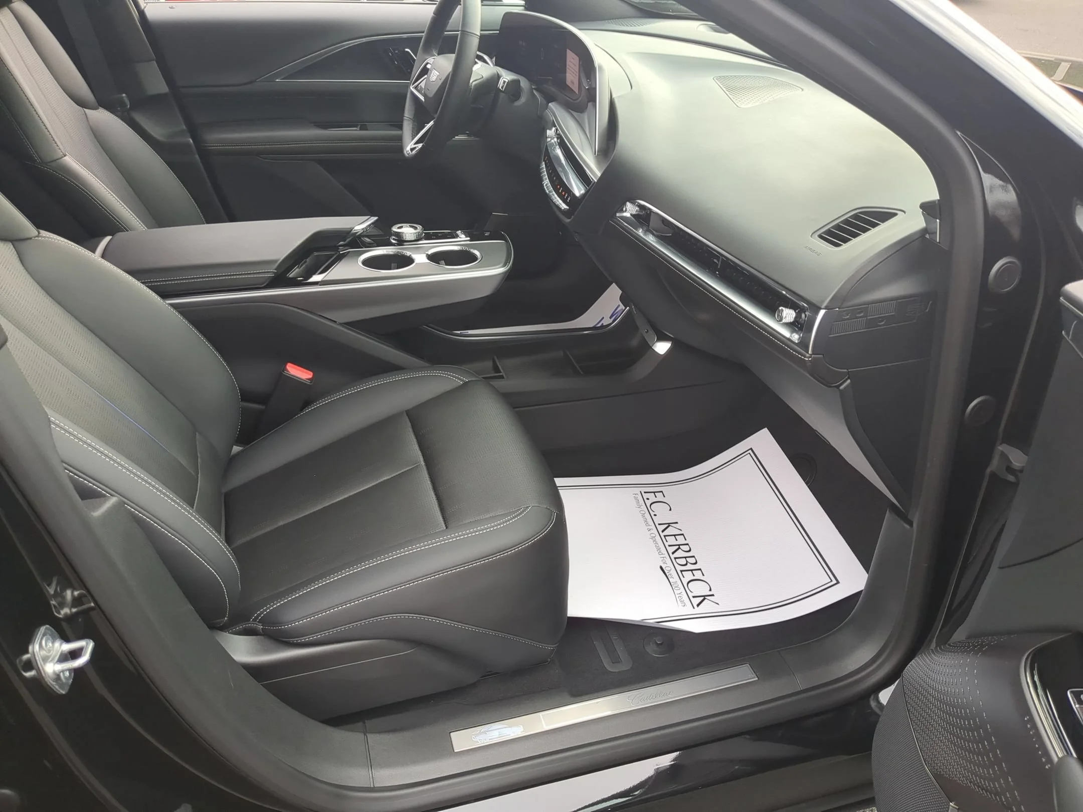 2024 Cadillac LYRIQ Sport 1 - Photo 27