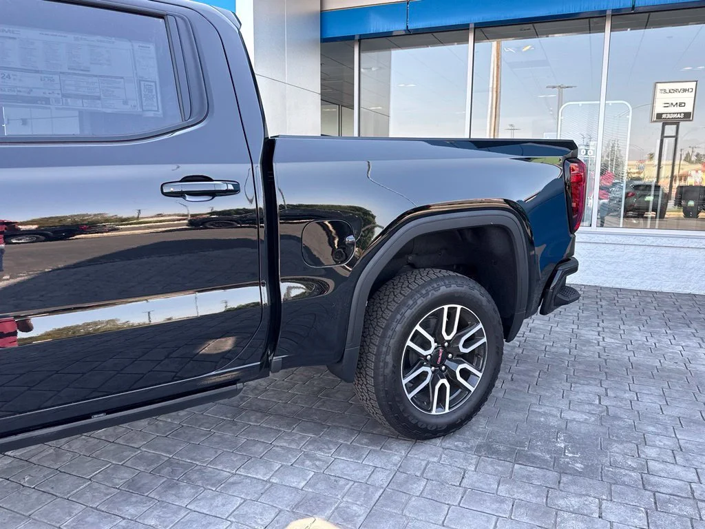 2026 GMC Sierra 1500 AT4 - Photo 6